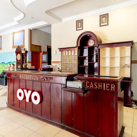 Oyo 1364 Pondok Wisata Istana XI Medan Ngoại thất bức ảnh
