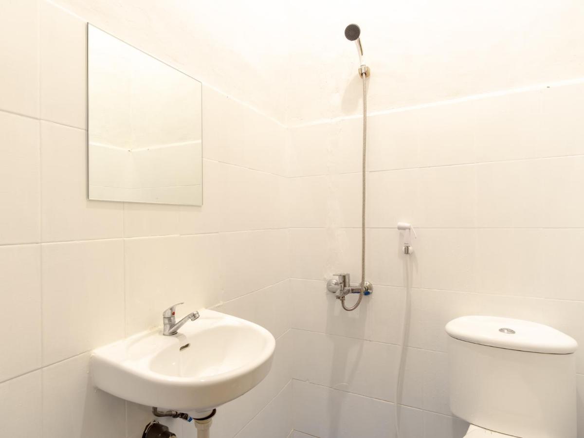 Oyo 1364 Pondok Wisata Istana XI Medan Ngoại thất bức ảnh