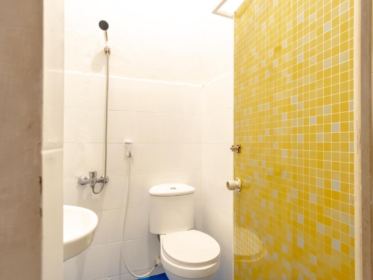Oyo 1364 Pondok Wisata Istana XI Medan Ngoại thất bức ảnh